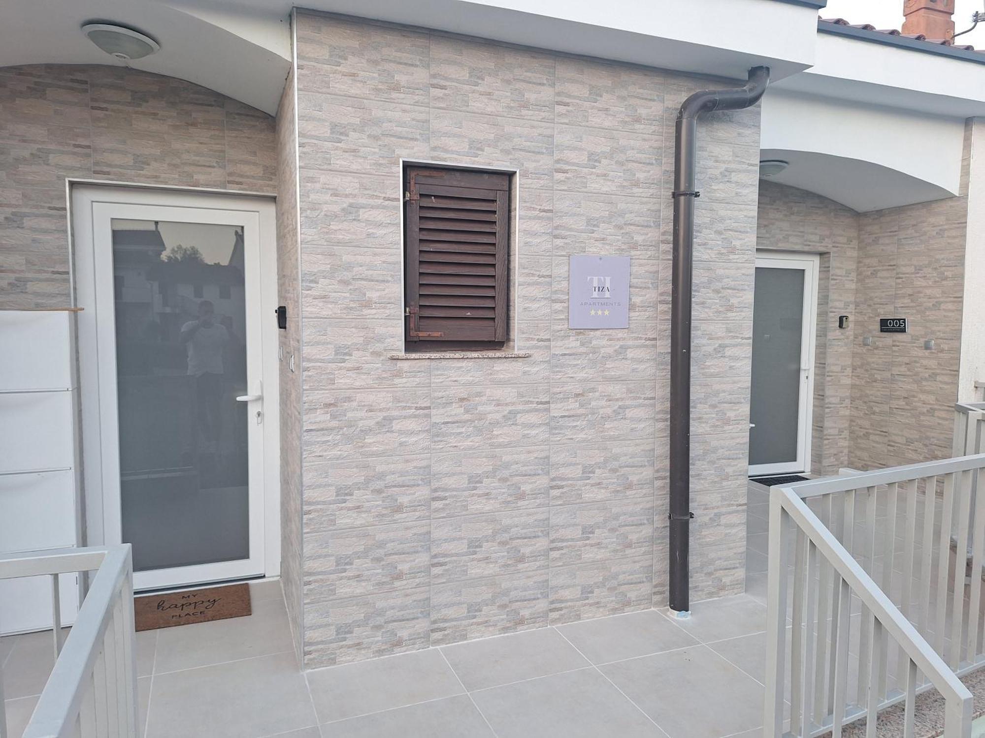 Tiza Apartments Vantacici Exterior photo
